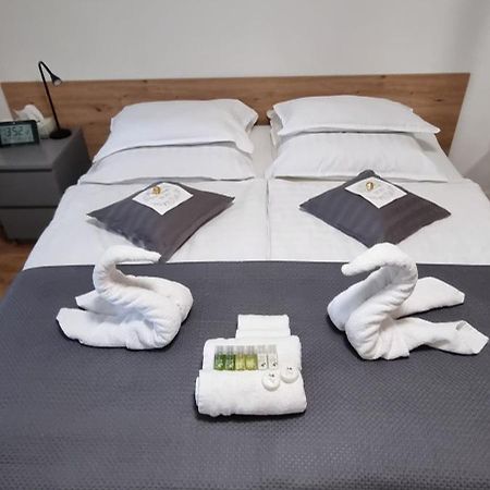 Studio Apartment Naehe S-Bahn Inklusive Parkplatz Oberesslingen Zewnętrze zdjęcie