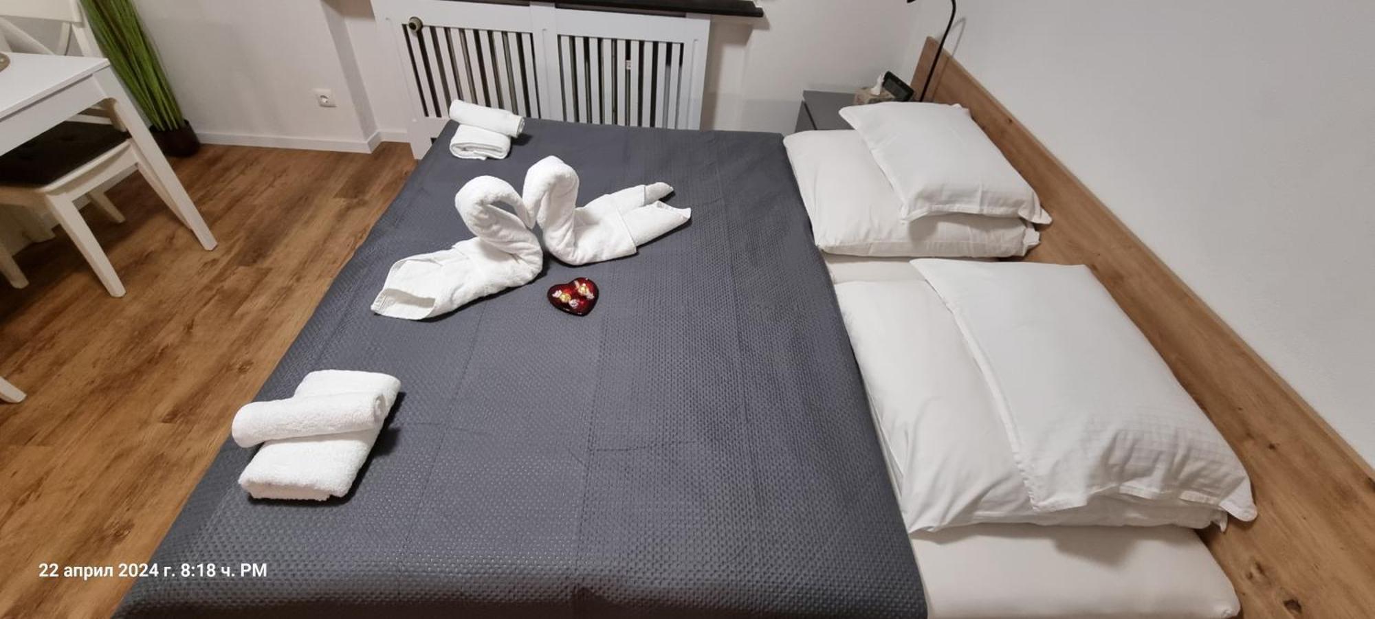Studio Apartment Naehe S-Bahn Inklusive Parkplatz Oberesslingen Zewnętrze zdjęcie